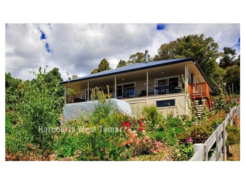 11 Bolton Street, Beaconsfield TAS 7270