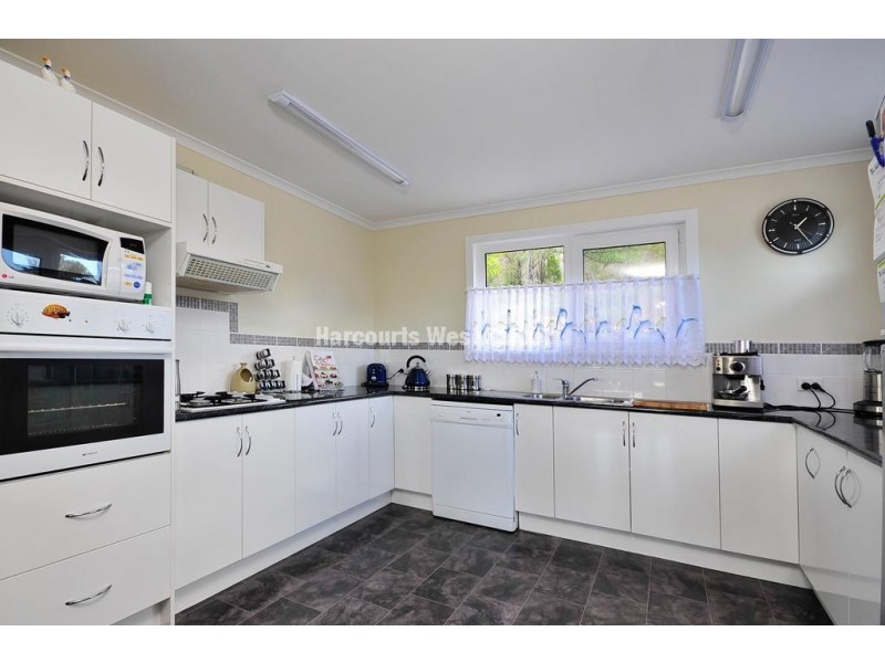 11 Bolton Street, Beaconsfield TAS 7270