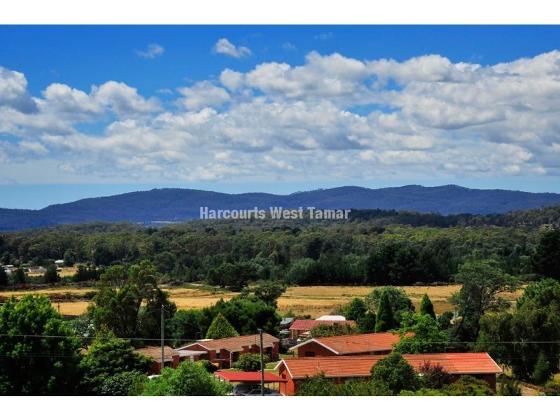 11 Bolton Street, Beaconsfield TAS 7270