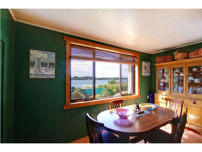 10 Eton Street, Beauty Point TAS 7270