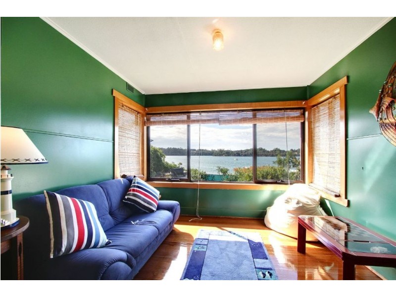 10 Eton Street, Beauty Point TAS 7270