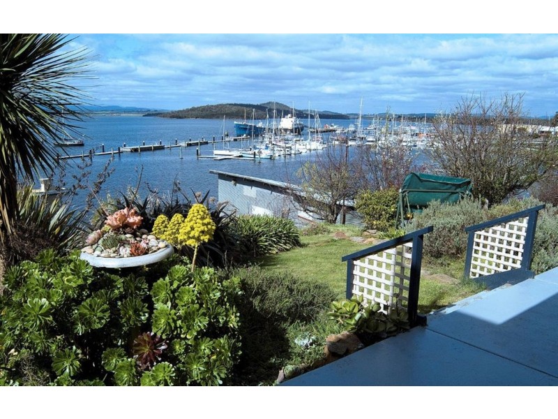 148 Flinders Street, Beauty Point TAS 7270