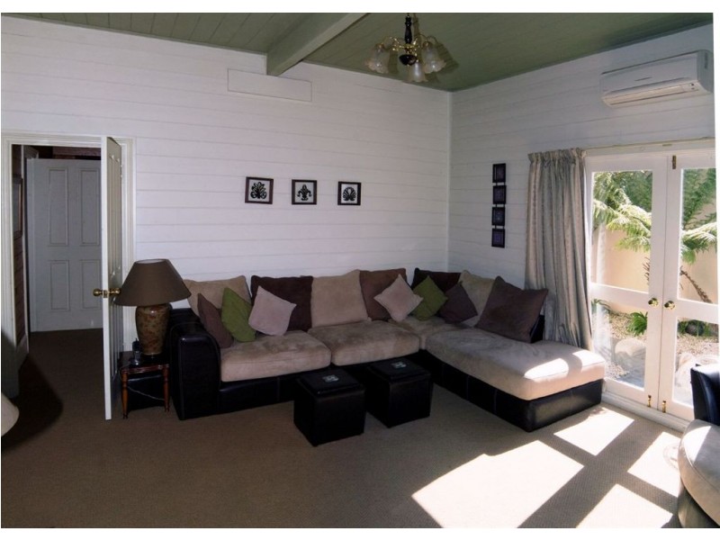148 Flinders Street, Beauty Point TAS 7270