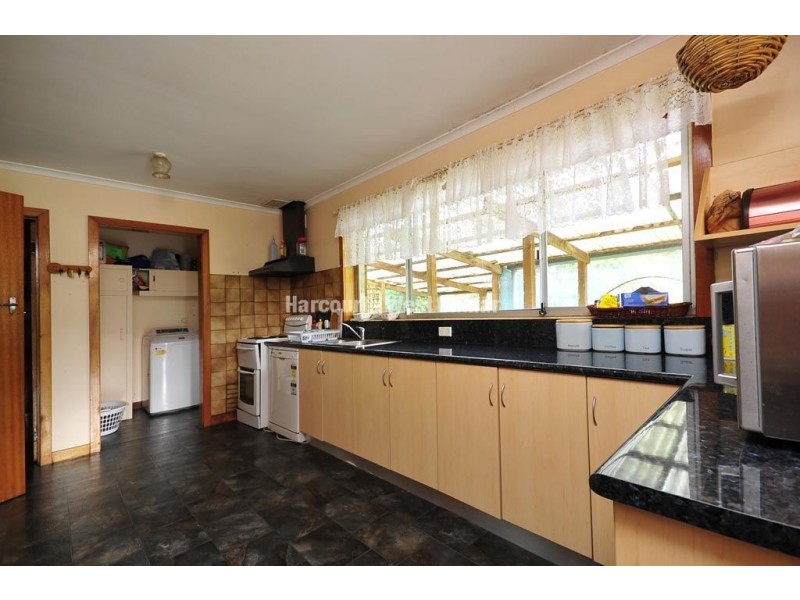 37 Crowther Street, Beaconsfield TAS 7270