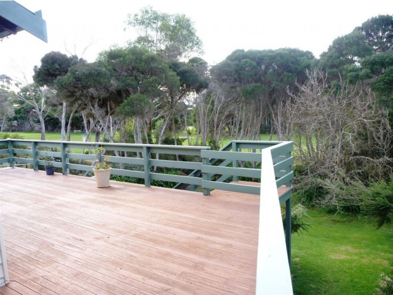 15 Beach Crescent, Greens Beach TAS 7270