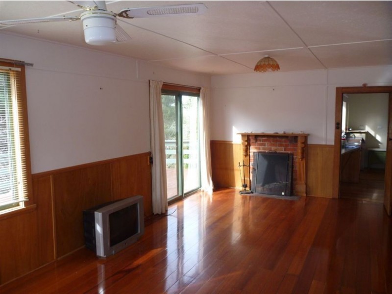 15 Beach Crescent, Greens Beach TAS 7270