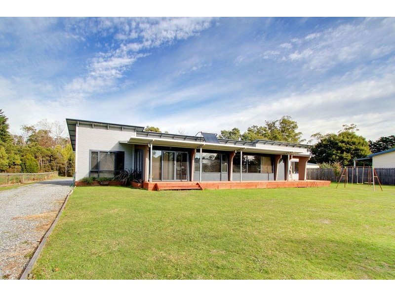 6 Carl Court, Swan Point TAS 7275