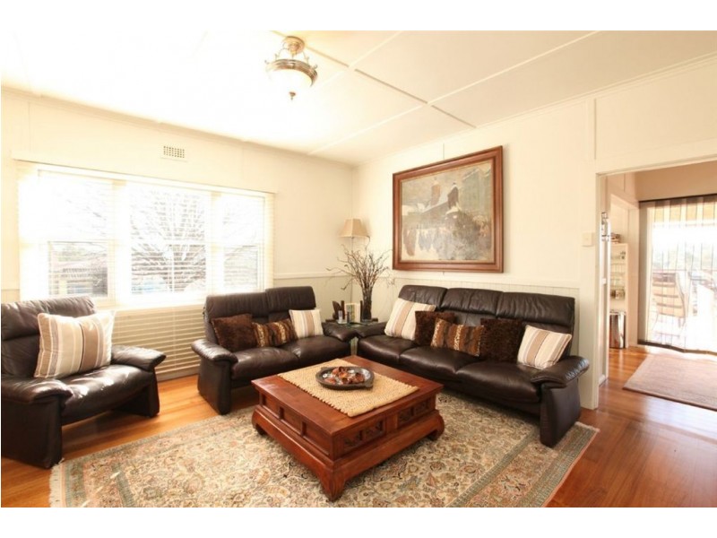52 Main Road, Exeter TAS 7275