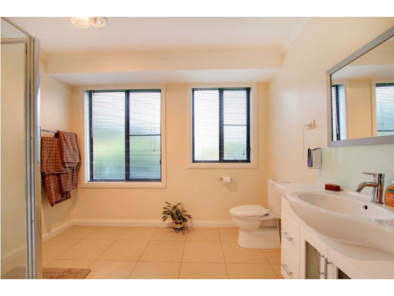 2/145 Paper Beach Road, Swan Point TAS 7275