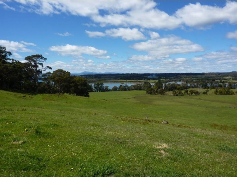 42 Clarence  Point Road, Clarence Point TAS 7270