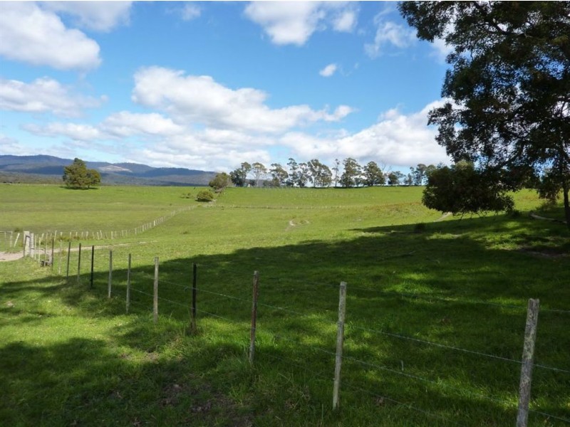 42 Clarence  Point Road, Clarence Point TAS 7270