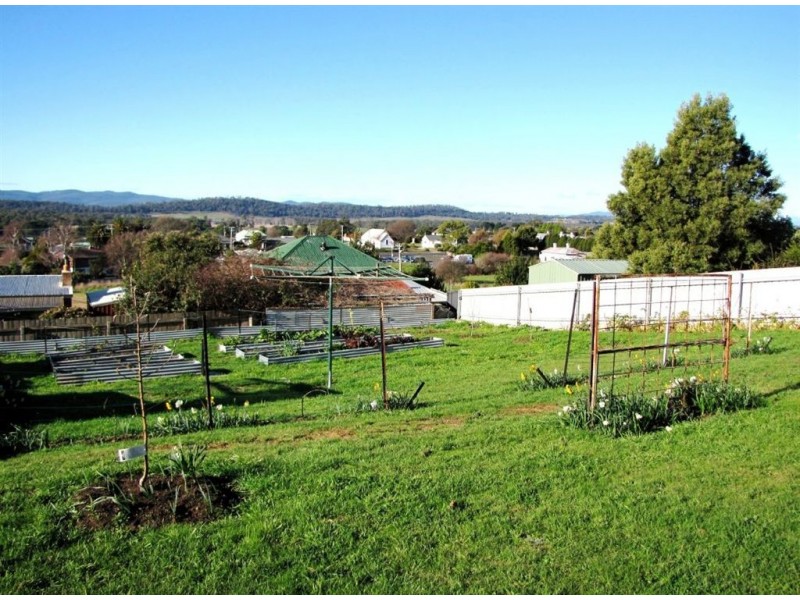26 Brooklyn Street, Beaconsfield TAS 7270
