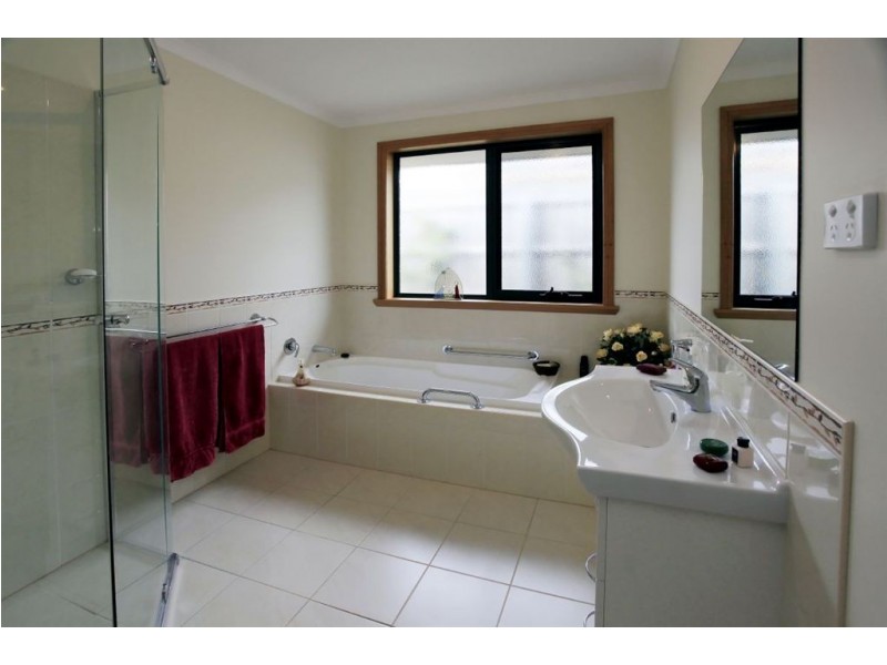 9 Lauren Court, Exeter TAS 7275
