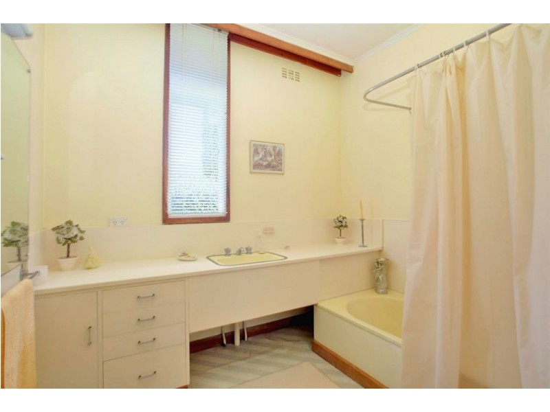 16-18 Margaret Street, Beaconsfield TAS 7270