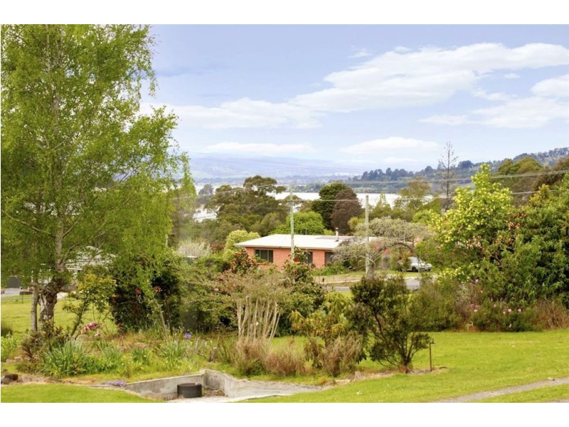 29 Gravelly Beach Road, Blackwall TAS 7275