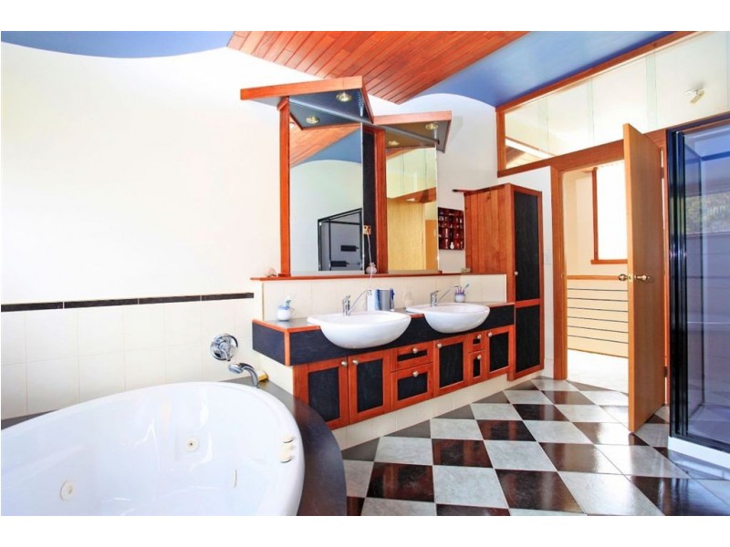 8 Loop Road, Glengarry TAS 7275