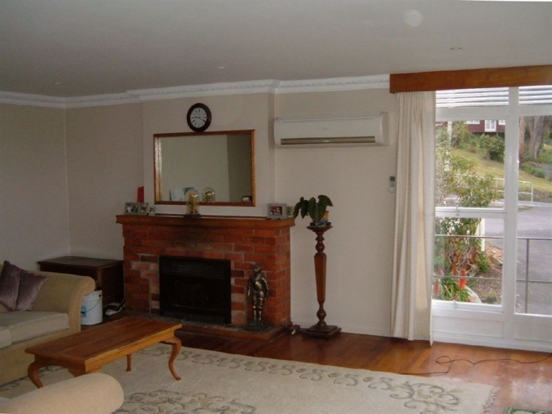 2 Beach Cres, Greens Beach TAS 7270