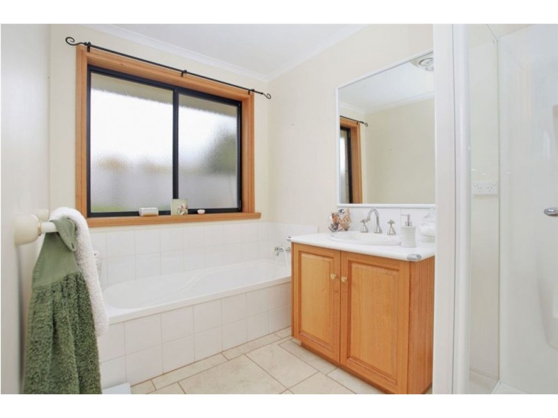 40 Scott Street, Beauty Point TAS 7270