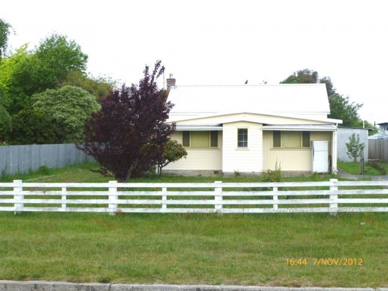 14 Mainwaring Street, Beauty Point TAS 7270