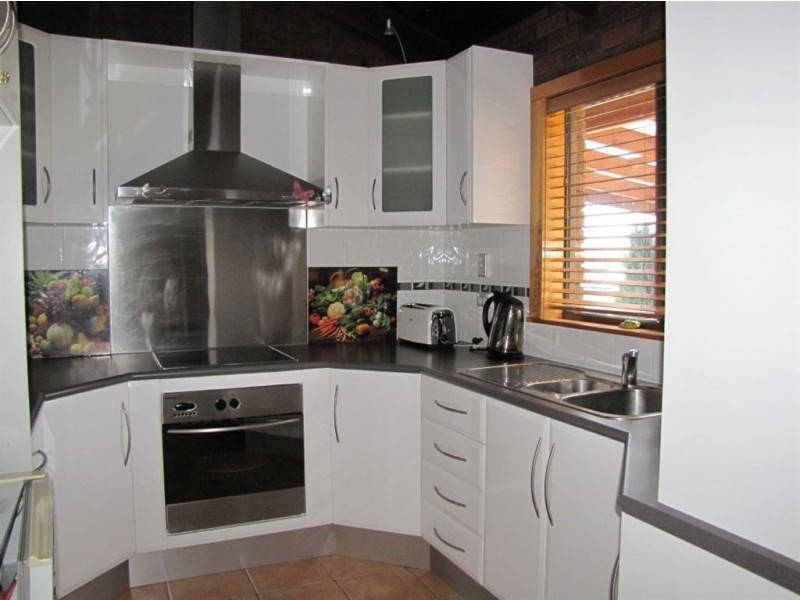 12 Ernest Street, Beauty Point TAS 7270