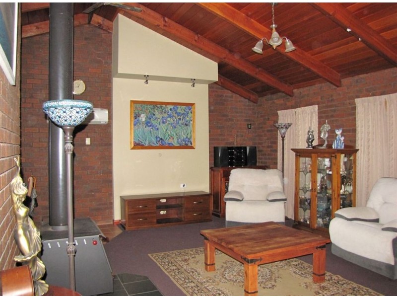 12 Ernest Street, Beauty Point TAS 7270