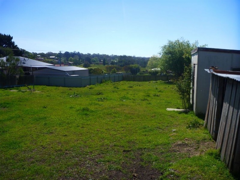 4 Sorell Street, Beaconsfield TAS 7270