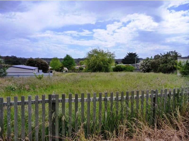 4 Sorell Street, Beaconsfield TAS 7270