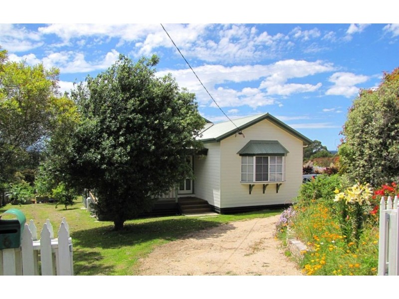 6 Bell Street, Beaconsfield TAS 7270