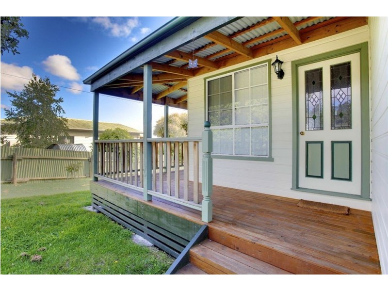 6 Bell Street, Beaconsfield TAS 7270