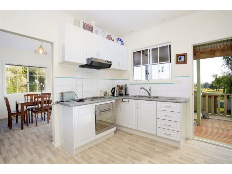 6 Bell Street, Beaconsfield TAS 7270