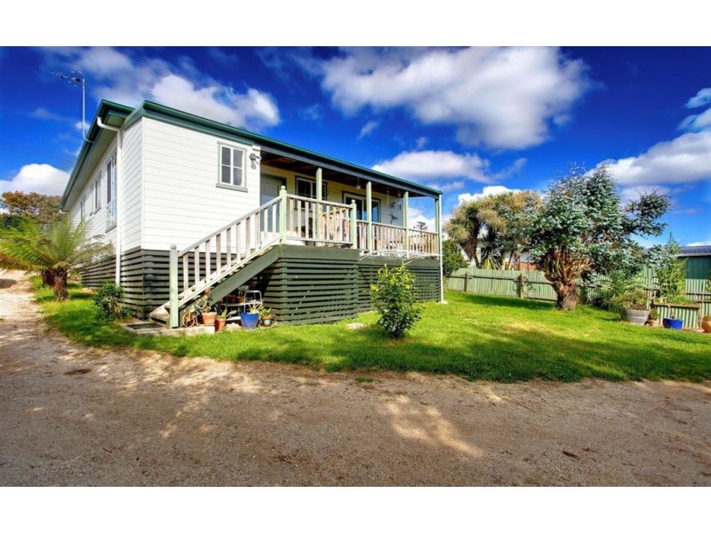 6 Bell Street, Beaconsfield TAS 7270