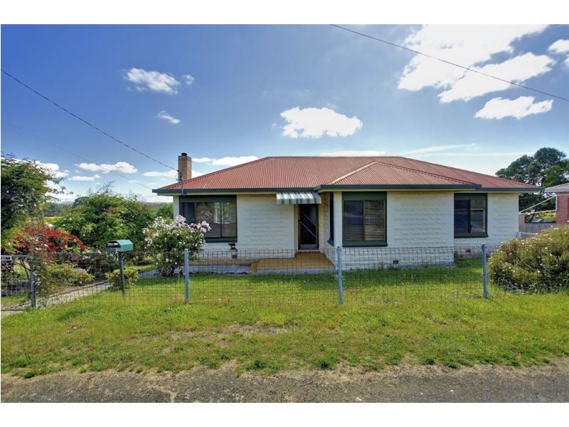 30 Margaret Street, Beaconsfield TAS 7270
