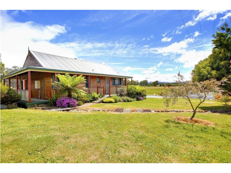 4 Kellys Lookout Road, Beaconsfield TAS 7270
