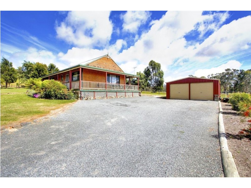 4 Kellys Lookout Road, Beaconsfield TAS 7270
