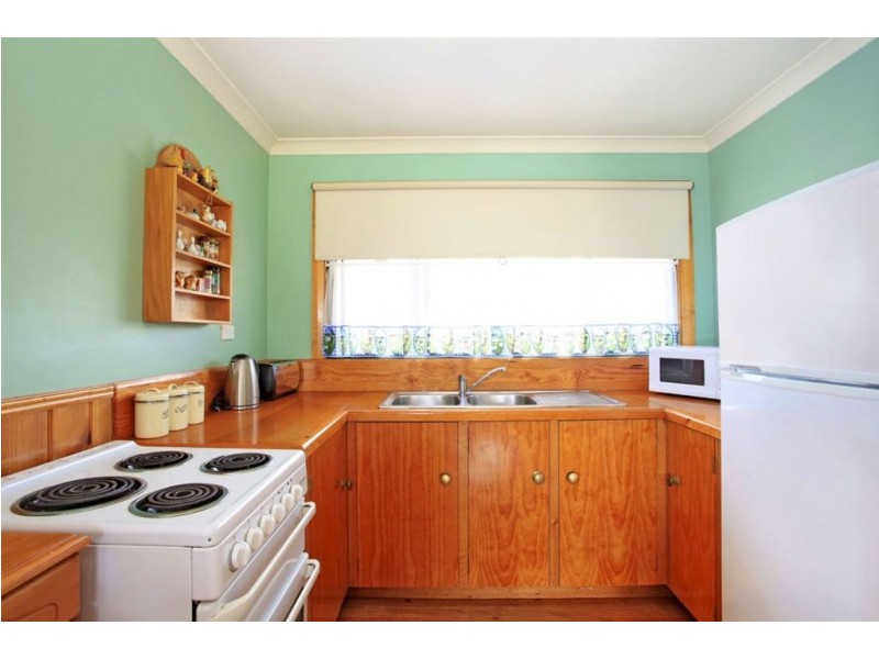 4 Kellys Lookout Road, Beaconsfield TAS 7270