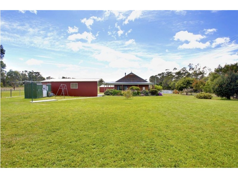 4 Kellys Lookout Road, Beaconsfield TAS 7270