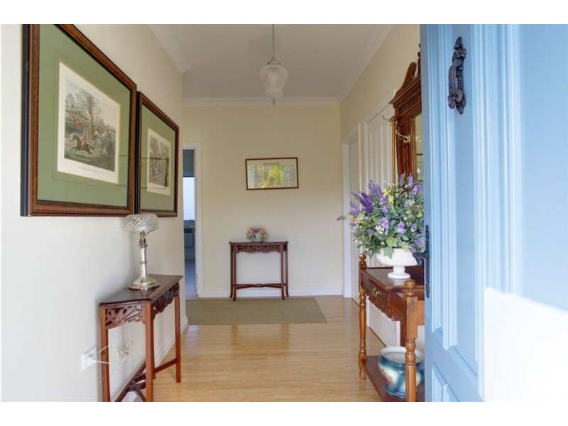 15 Carl Court, Swan Point TAS 7275