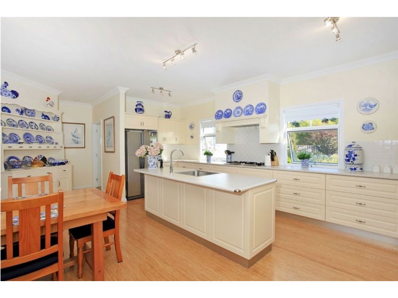 15 Carl Court, Swan Point TAS 7275