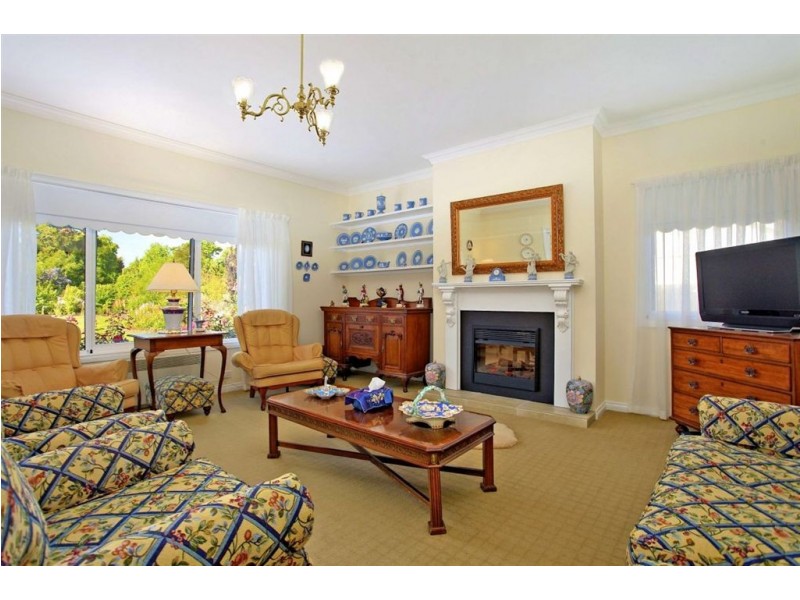 15 Carl Court, Swan Point TAS 7275
