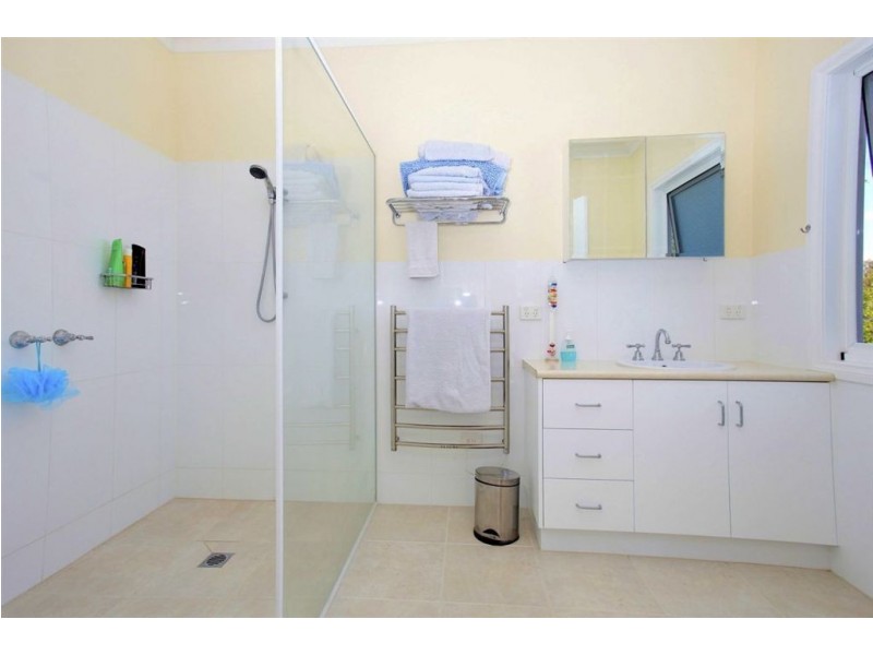 15 Carl Court, Swan Point TAS 7275