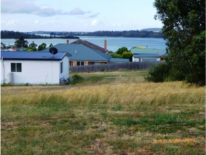 7 Cosgrove Crt, Beauty Point TAS 7270