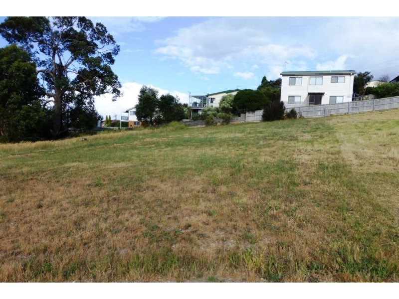 7 Cosgrove Crt, Beauty Point TAS 7270