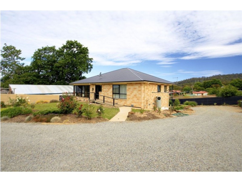 53a Gravelly Beach Road, Blackwall TAS 7275