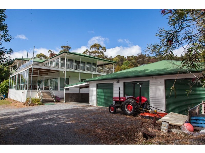 18 Paringa Avenue, Lanena TAS 7275