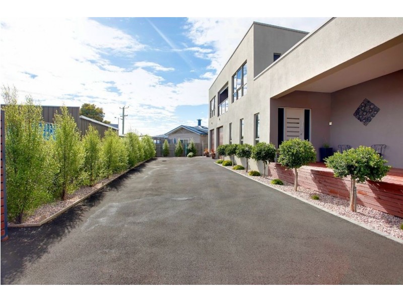 180 Charles Street, Beauty Point TAS 7270