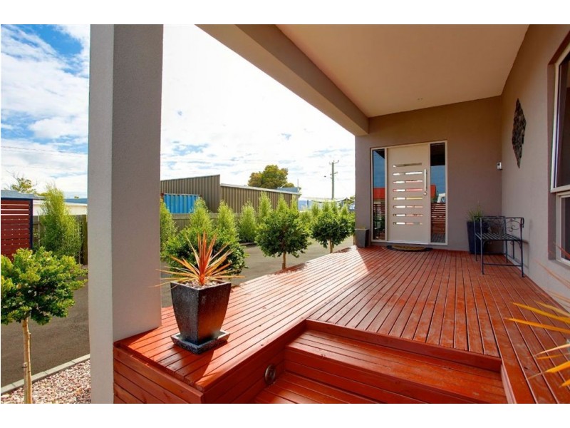 180 Charles Street, Beauty Point TAS 7270