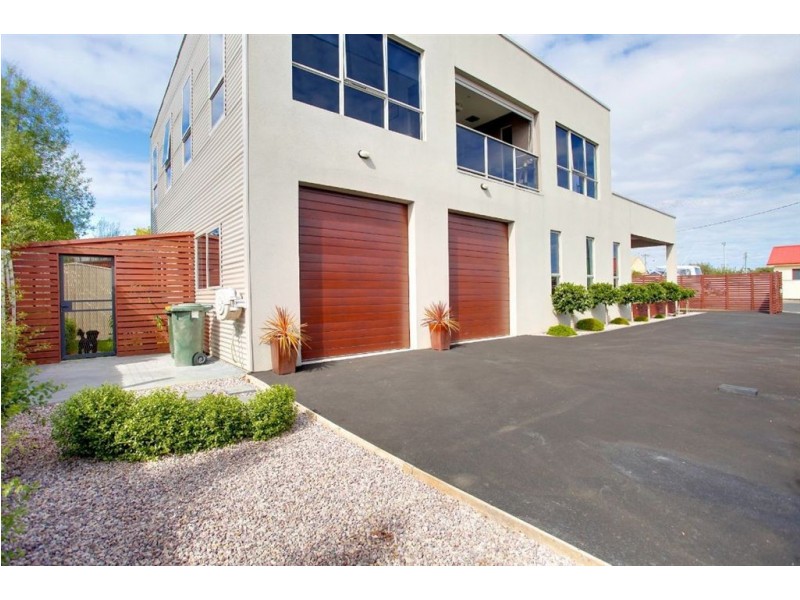 180 Charles Street, Beauty Point TAS 7270