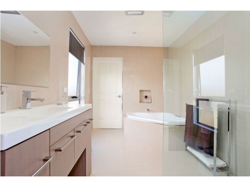 180 Charles Street, Beauty Point TAS 7270