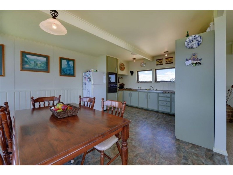 152 Oxford Street, Beauty Point TAS 7270