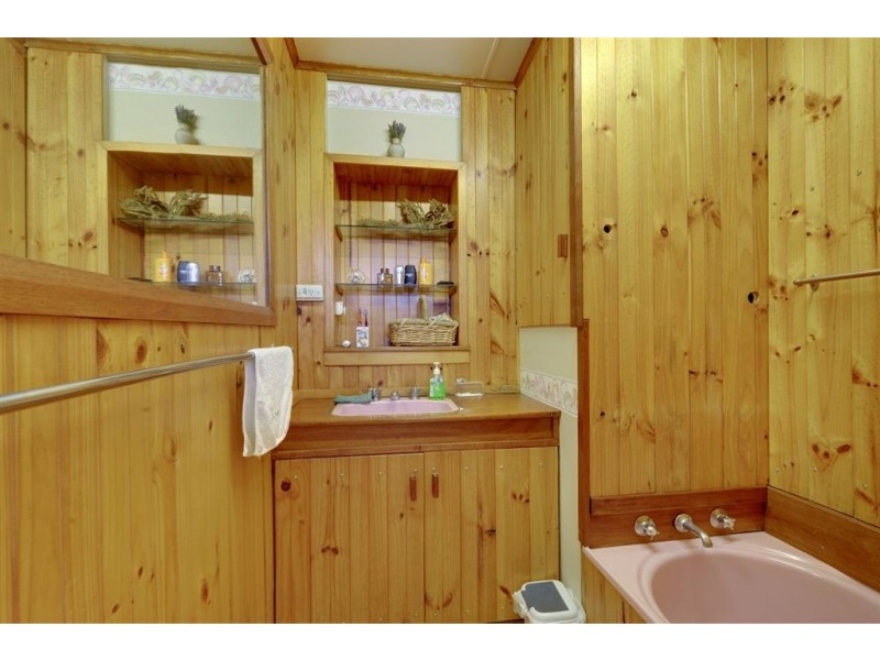 152 Oxford Street, Beauty Point TAS 7270